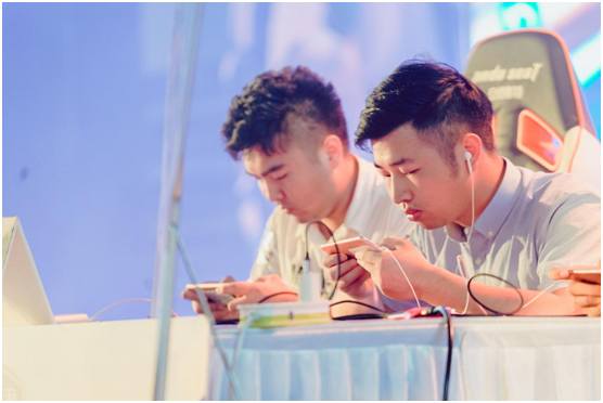 青春不限速,QQ飞车手游2018高校联赛海省决赛