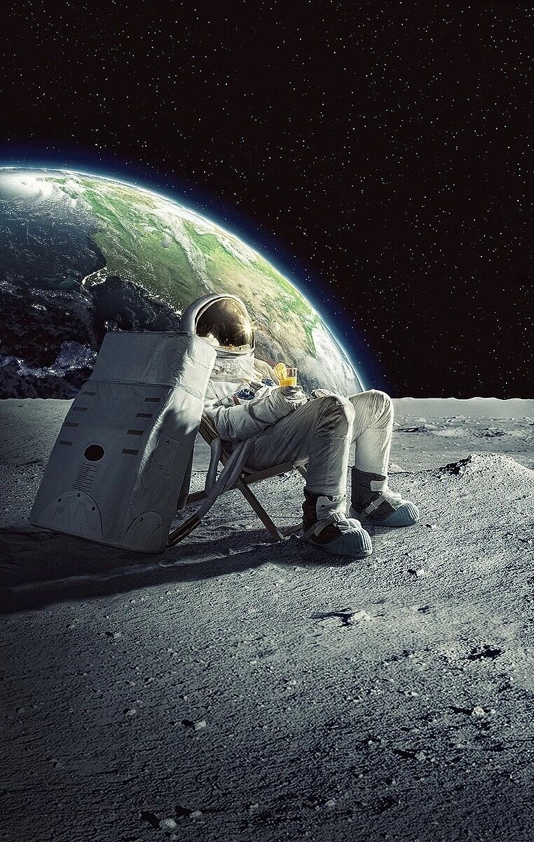 抖音月球上过五一表情原图下载